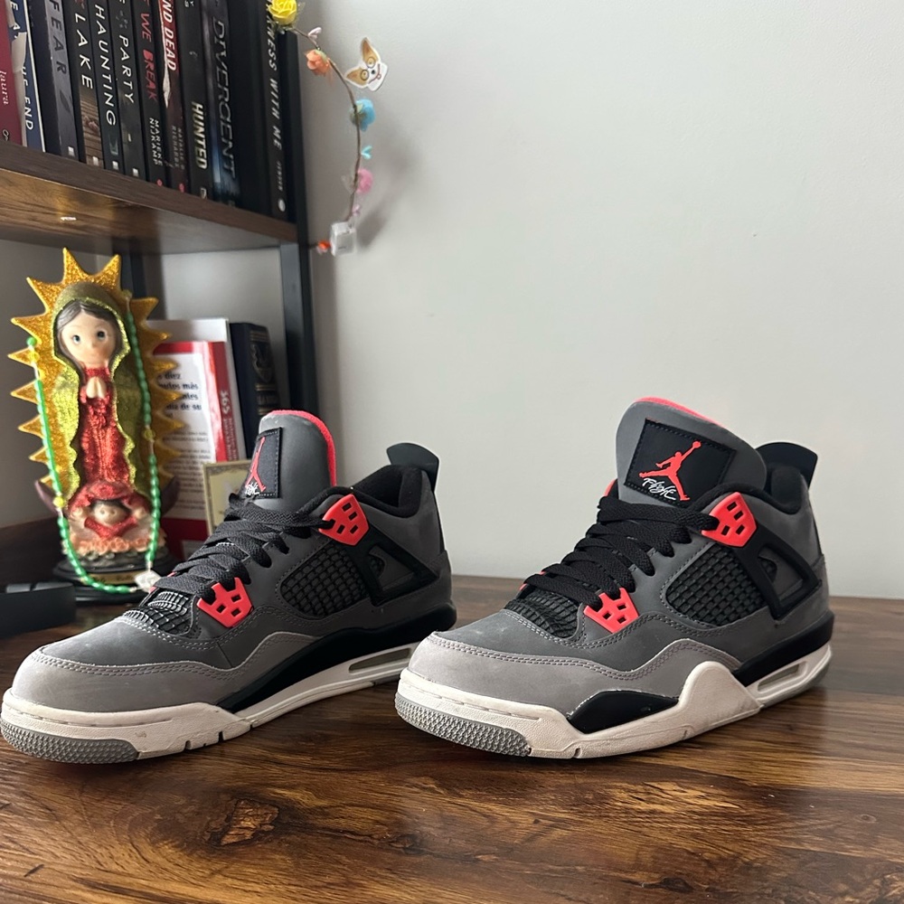 Jordan Women's Sneakers - Gray and Red - Picture 2 of 3